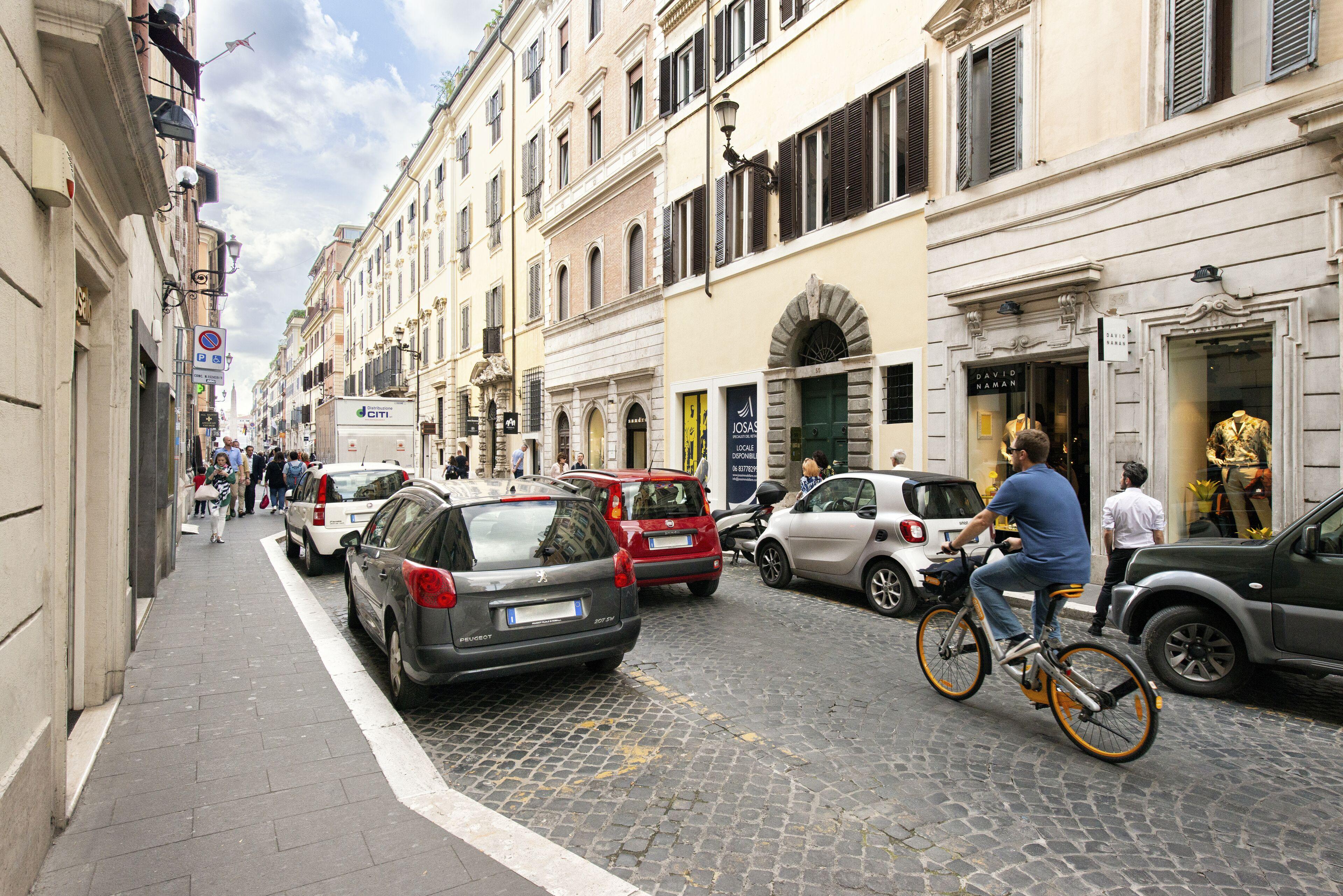 Canova Rooms In Spanish Steps — Photos 2