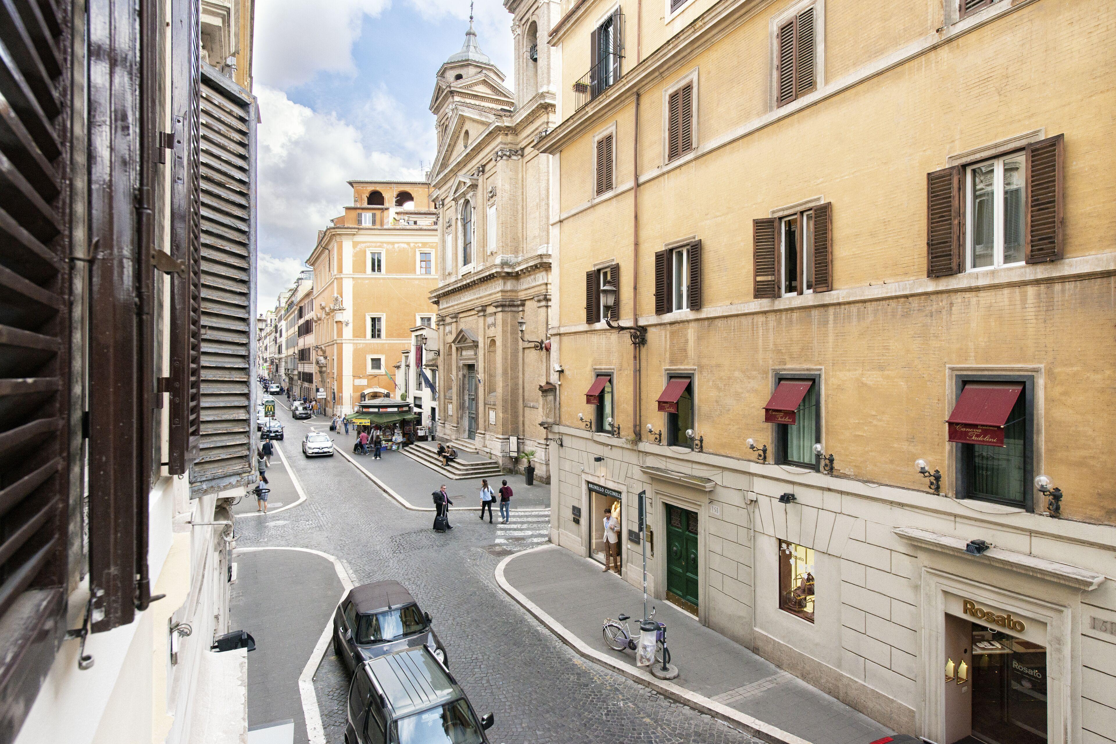 Canova Rooms In Spanish Steps, Rome